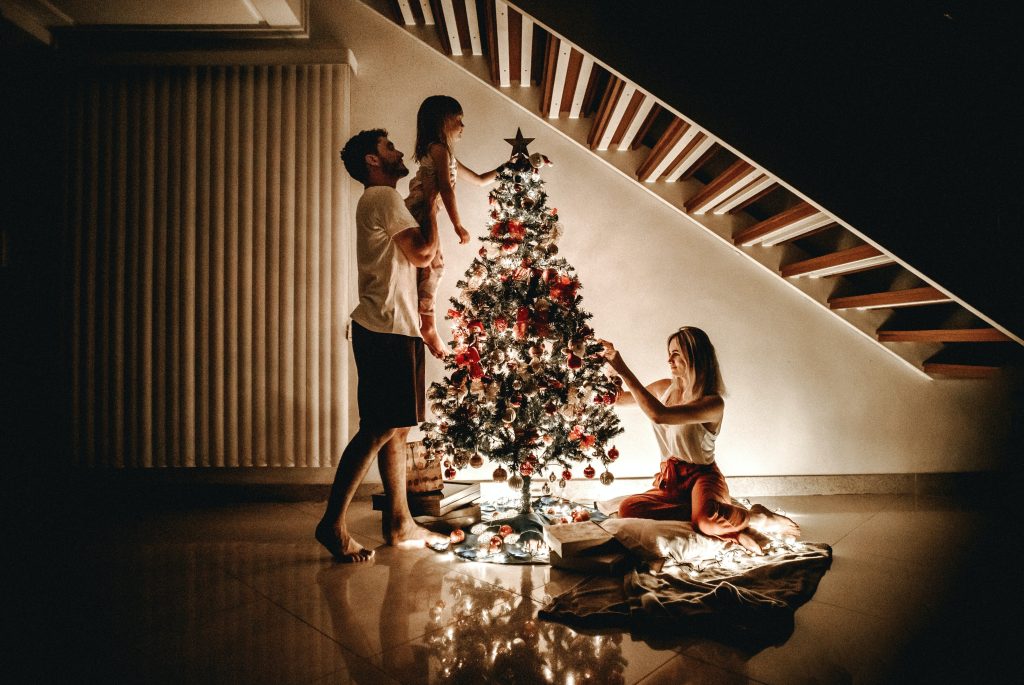 Preparando la decoración de Navidad